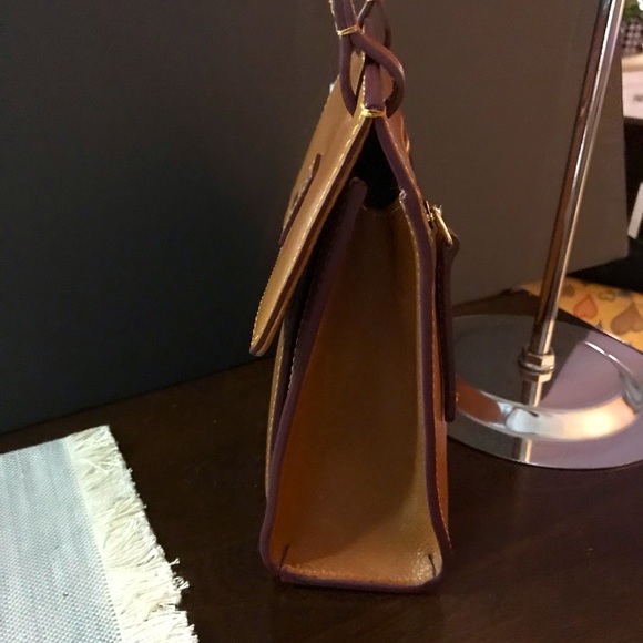 D&B Florentine Crossbody in NATURAL 😍🔥 - Picture 5 of 9